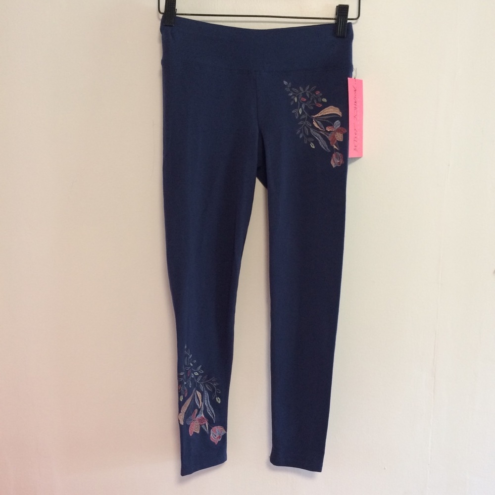 Betsy Johnson crop leggings